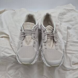 ON Running Cloud 5 Pink Sneakers Shoes Women’s Size 7